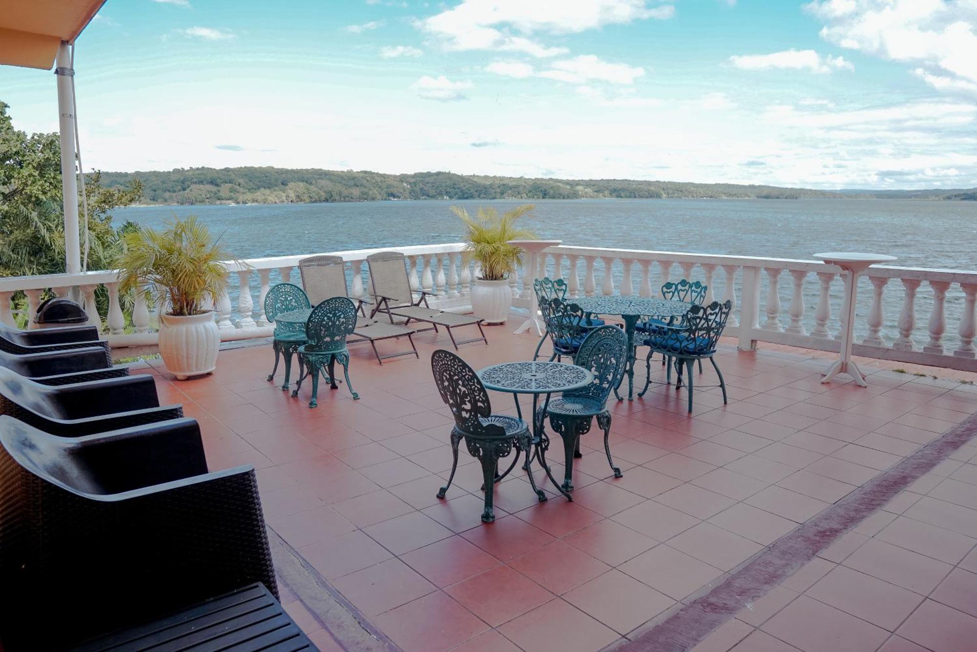 Hotel Villa Del Lago Флорес Екстер'єр фото