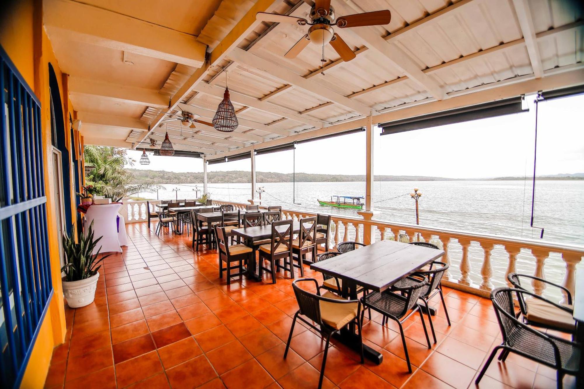 Hotel Villa Del Lago Флорес Екстер'єр фото