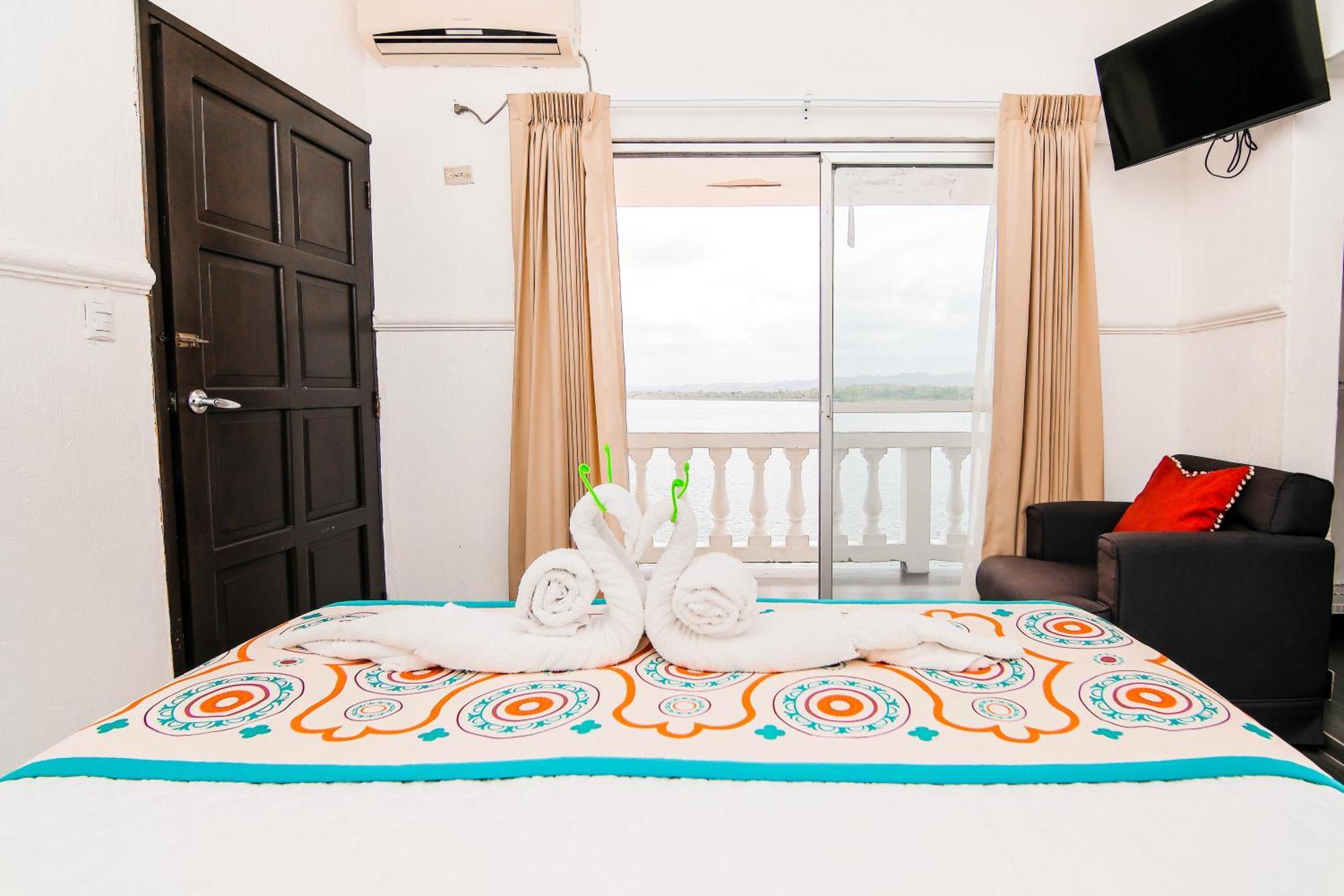Hotel Villa Del Lago Флорес Екстер'єр фото