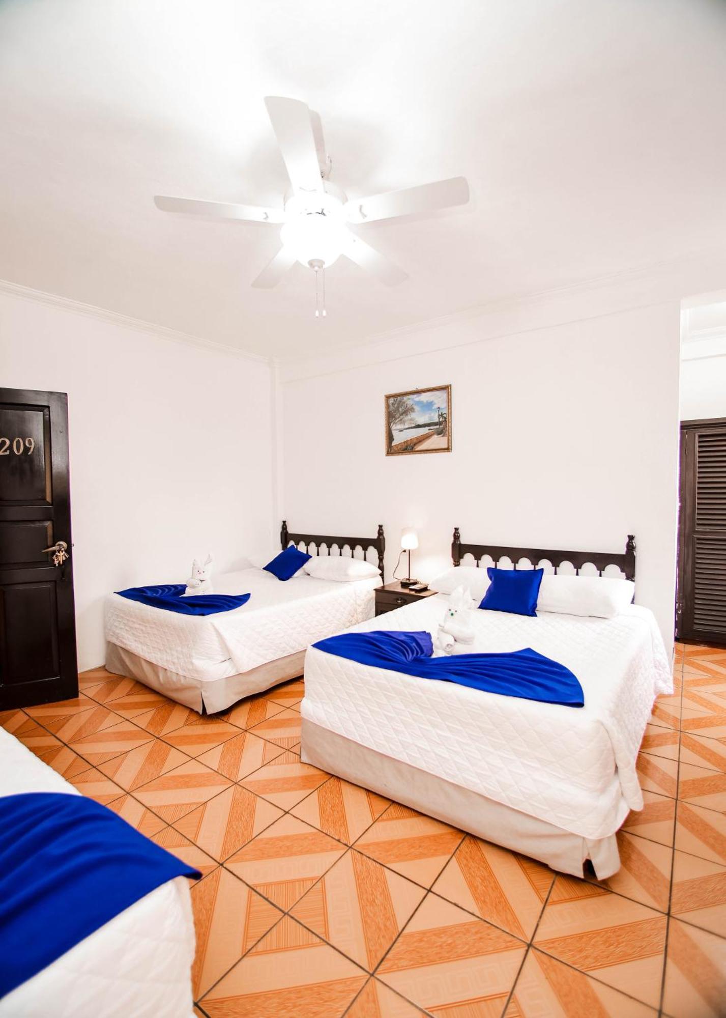 Hotel Villa Del Lago Флорес Екстер'єр фото